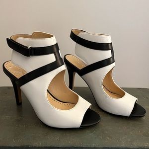 Adrienne Vittadini Glorene Heels Size 8